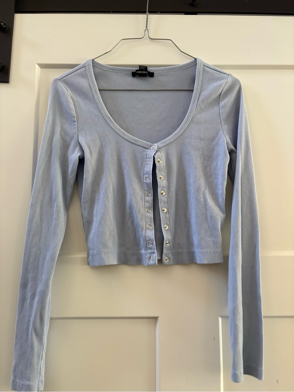 Forever 21 Light Blue Ribbed Button Front Crop Top